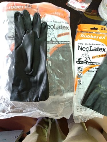 Rubber Black Neoprene Gloves, Pattern : Plain