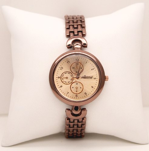 Ladies Designer Wrist Watch, Display Type : Analog