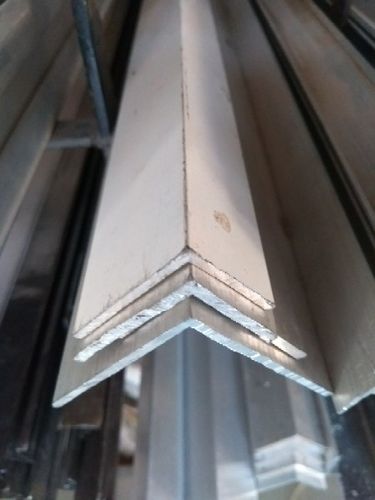 Polished Aluminium Aluminum Angle, for Construction, Feature : Durable, Light Weight