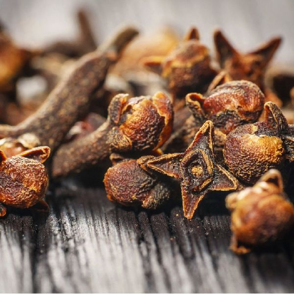 Clove Pods