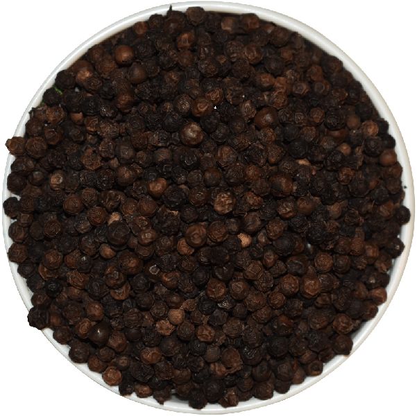 Dried black pepper seeds