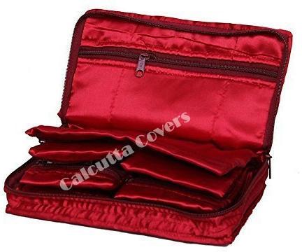 CALCUTTA COVERS QUILTED SATIN Jewelry Kit Big, Closure Type : Zip
