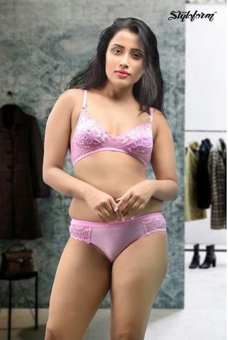 https://img2.exportersindia.com/product_images/bc-full/2019/12/6819396/baby-pink-bra-and-panty-set-1575710727-5198314.jpeg