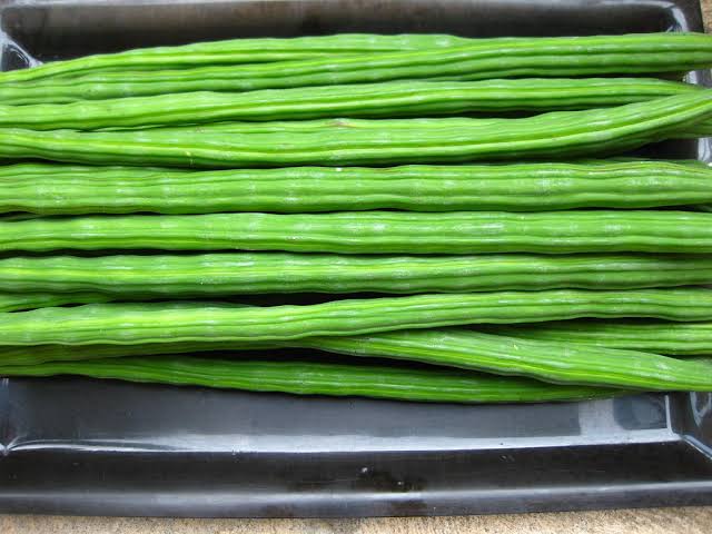 Fresh Green Drumsticks, for Cooking, Style : Natural