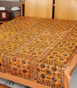 Cotton Embroidery Mirrorwork Bedspreads, Size : 225cm*275cm