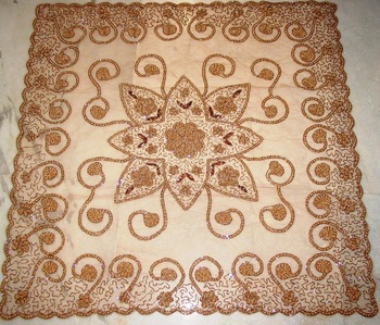 Table covers with beads, for Banquet, Home, Hotel, Outdoor, Party, Wedding, Pattern : Embroidered