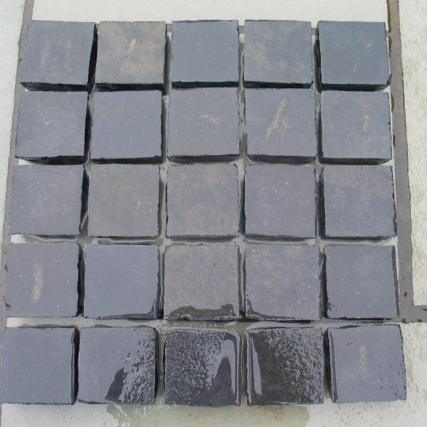 Sqaure Non Polished Kota Black Cobbles, for Floor, Pattern : Plain