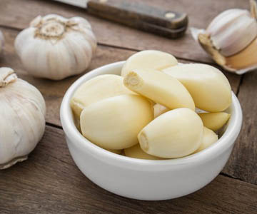 Organic Granulated Garlic, Grade : Food Grade