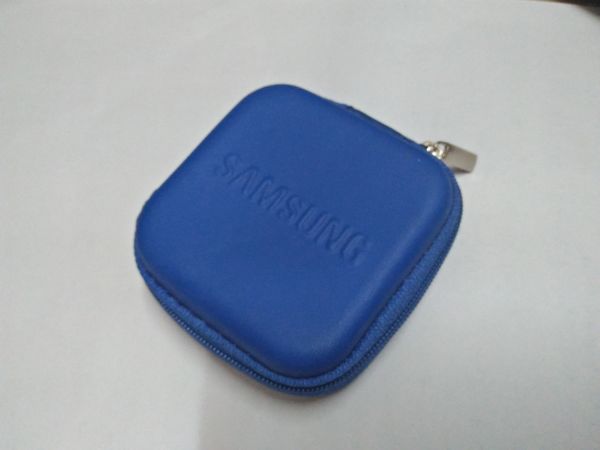 Samsung Blue Earphone Pouch