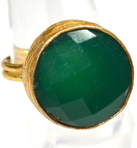 Green Onyx Round Shape Gold Plated Bezel Gemstone Ring