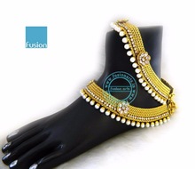 White Stone Pearl Antique Payal