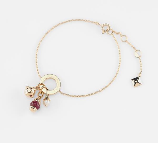RUBY'S CHARMS BRACELET IN YELLOW GOLD WITH RUBY STONE