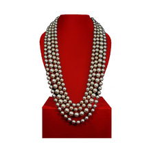 Plastic Pearl Small Black Beads Decorated Necklace
