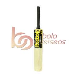 Plain Wood Sports Cricket Bat, Feature : Premium Quality