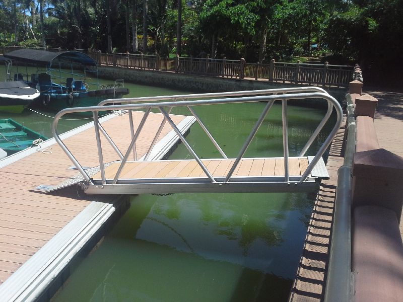 movable bridge floating dock