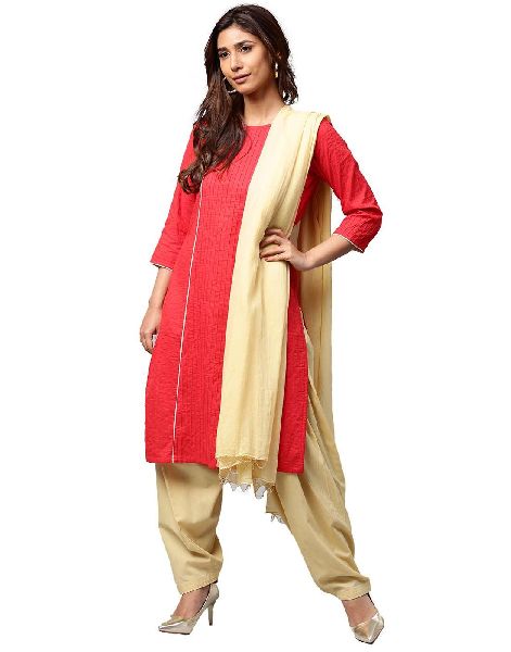 Jaipur Kurti Women Red Solid Straight Cotton Kurta With Cream Patiala Dupatta