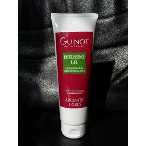 EXFOLAITING GEL WITH ESSENTIAL OIL