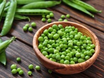 Organic green peas