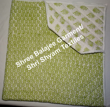 Balajee 100% Cotton Printed Baby Quilt, Size : 100X150 Cm, 100X100 Cm