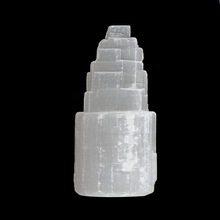 Arihant agate salenite stone tower, Color : offwhite