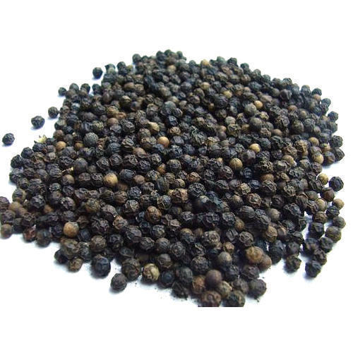 Whole Black Pepper Seeds