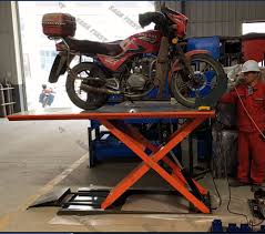 Hydraulic Motorcycle Lift, Weight Capacity : 100-200kg, 200-300kg, 300-400kg, 400-500kg, 500-600kg