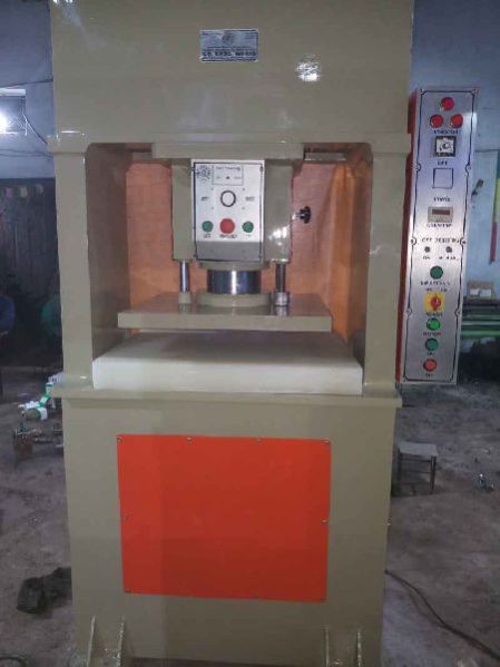 Clicker Press Machine