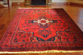 Plain Hand Woven Rugs, Color : Red, Brown, Orange, Black, Grey