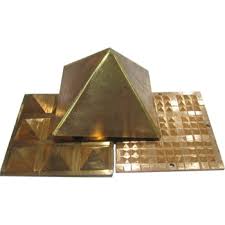 Non Polished Acrylic Vastu Pyramid, Style : Religios