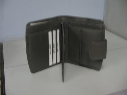 Article No 512 Mens Leather Wallet, Technics : Attractive Pattern