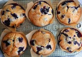 Blueberry muffins, for Eating, Packaging Type : Paper Box, Plastic Packet