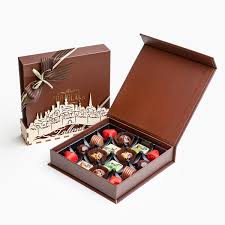 Rectangular Non Polished Cardboard Chocolate Box, for Packing Use, Style : Antique, Contemporary