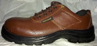 Leather Safety Shoes, for Construction, Industrial, Feature : Anti Skid, Durable, Fine FInishing