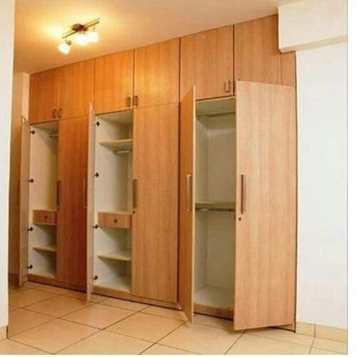 Rectangular Polished Wooden Wardrobe, for Home Use, Industrial Use, Pattern : Plain, Printed