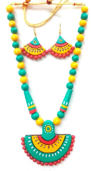 Festive Primo Handmade Terracotta Necklace is a proud heritage from ancient India