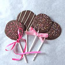 Soft Chocolate lollipop, Feature : Delicious, Easy To Digest, Good Flavor, Good In Sweet, Hygienically Packed