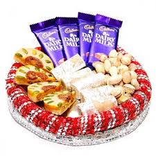 Non Polished Aluminum Sweets Tray, Feature : CrackProof, Durable, Heat Resistant, Light Weight