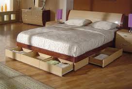 Non Polished Hemlock Wood stylish beds, for Bedroom, Home, Hospitals, Hotel, Living Room, Size : 4x6ft