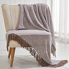 Cashmere Throws, for Bed, Cushions, Sofa, Table, Feature : Anti-Wrinkle, Easily Washable, Embroidered