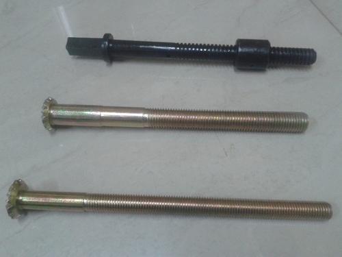 Coated Alloy Steel Tractor Leveling Shaft, for Automotive Use, Feature : Corrosion Resistance, Durable