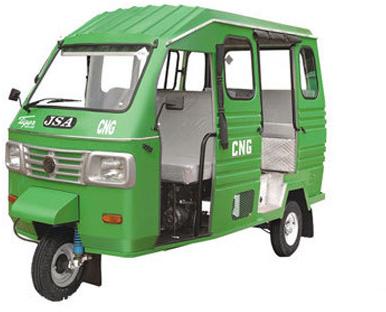 Auto rickshaw, Fuel Type : CNG