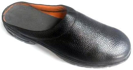 Leather Men Clogs Shoes, Size : 7, 8, 9, 6