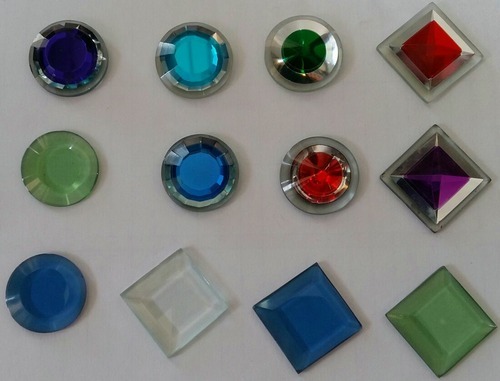 Glass crystals, Feature : Superior finish, Elegant look, Rugged design