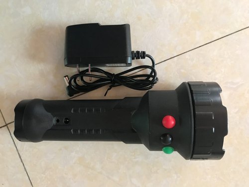 rechargeable flash light
