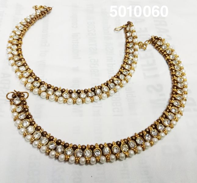 White Beaded Necklace, Packaging Type : Plastic Packet