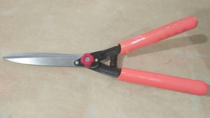 Metal Plastic Manual Polished Hedge Shears, for Cutting, Feature : Light weight, Sharp Blade, Smooth finish