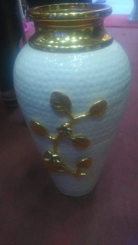 Aluminium Flower Pot with Brass Top, Style : Antique