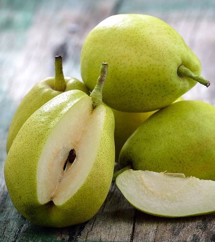 Organic Fresh Pears, Shelf Life : 10-15 Days