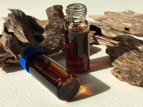 Natural Agarwood Oil