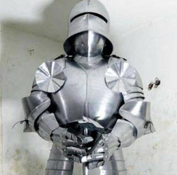 Iron Polished Medieval Armour, Length : 6.5 Feet